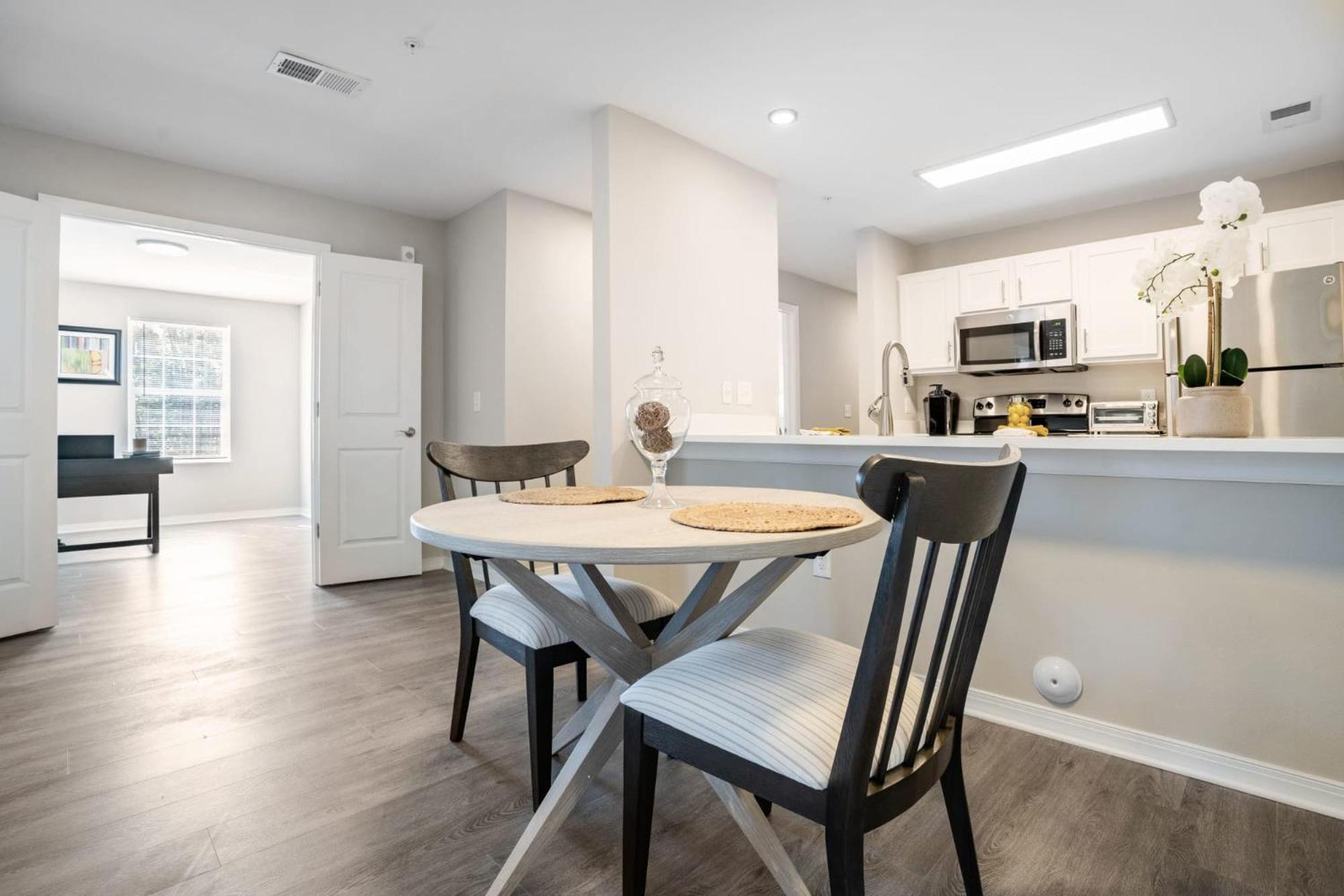 One Bedroom Apartment Near Downtown Raleigh Extérieur photo